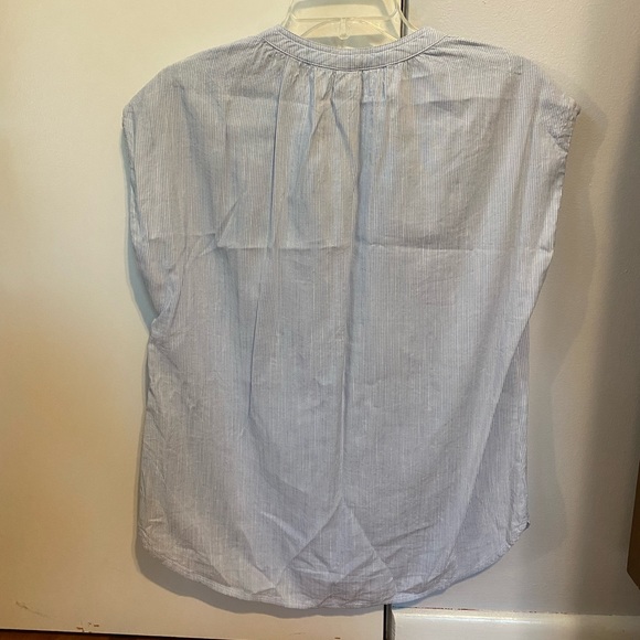 H&M blouse - Picture 2 of 3